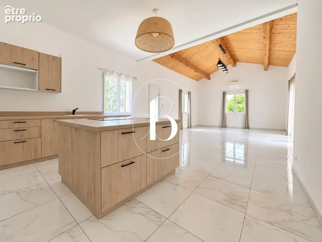 Maison 4 pièces 110 m² à vendre à Ruoms (07120) - photo 3