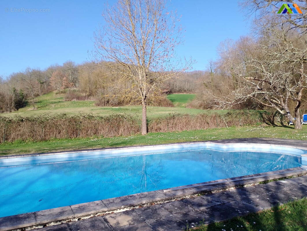 Maison 125 m² à Castelnau-Magnoac  - photo 3