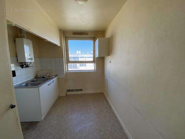 Appartement à CLICHY-SOUS-BOIS