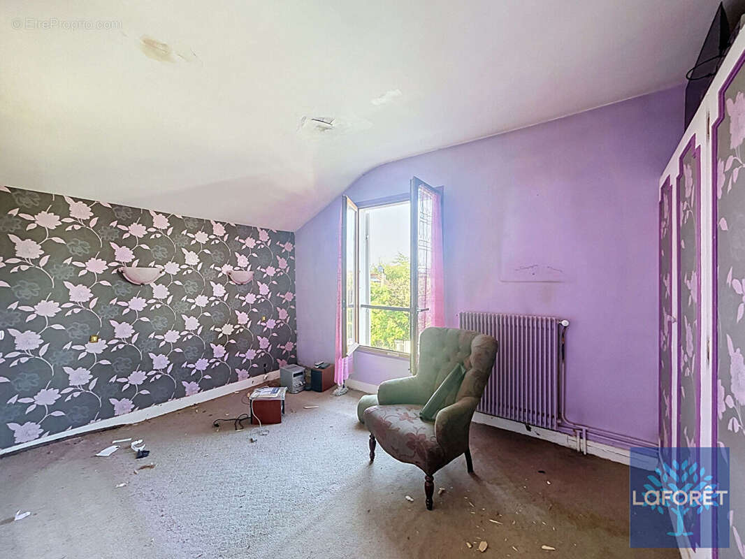 Maison à VIGNEUX-SUR-SEINE