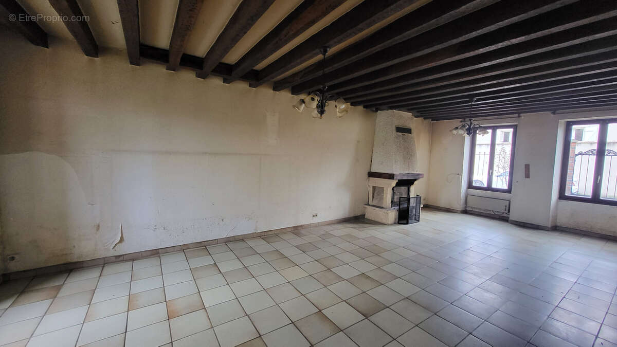 Maison à BRAY-SUR-SEINE