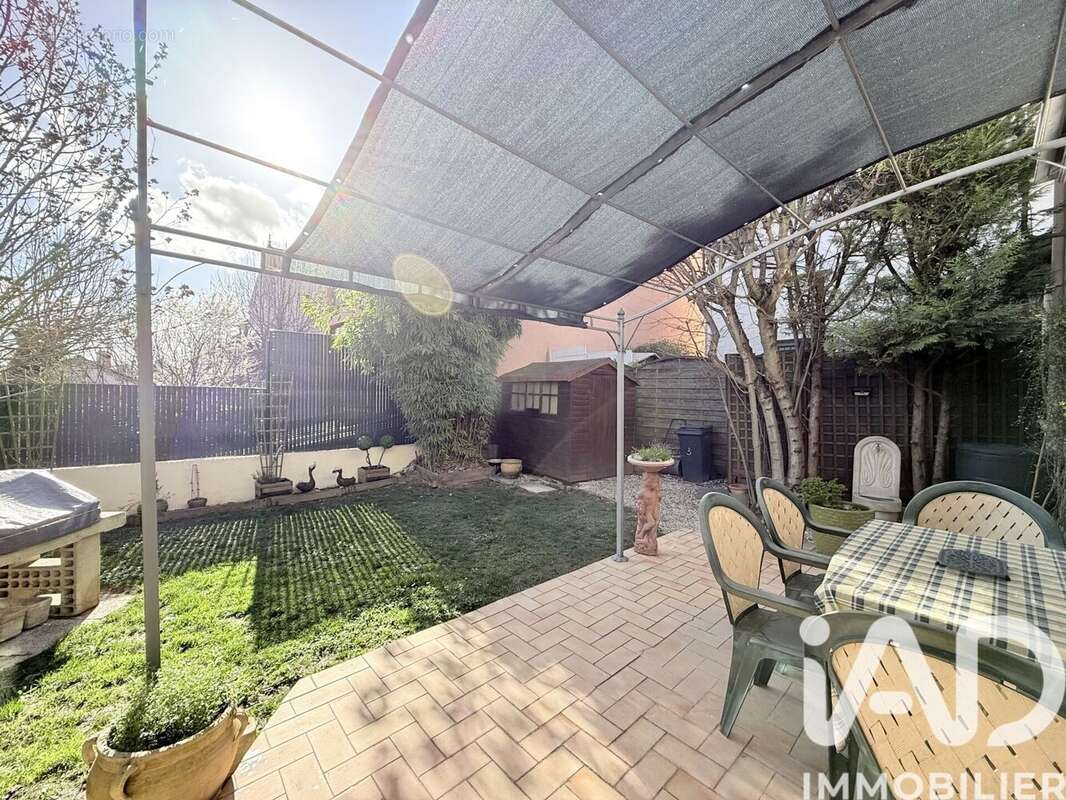 Photo 2 - Maison à PIERREFITTE-SUR-SEINE