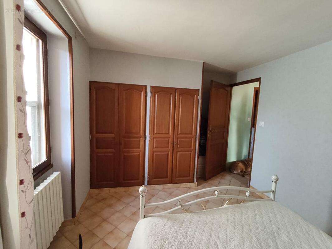 Maison à MONTELIMAR