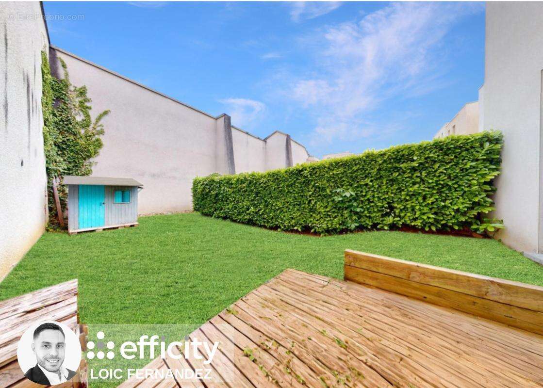 Appartement à RILLIEUX-LA-PAPE