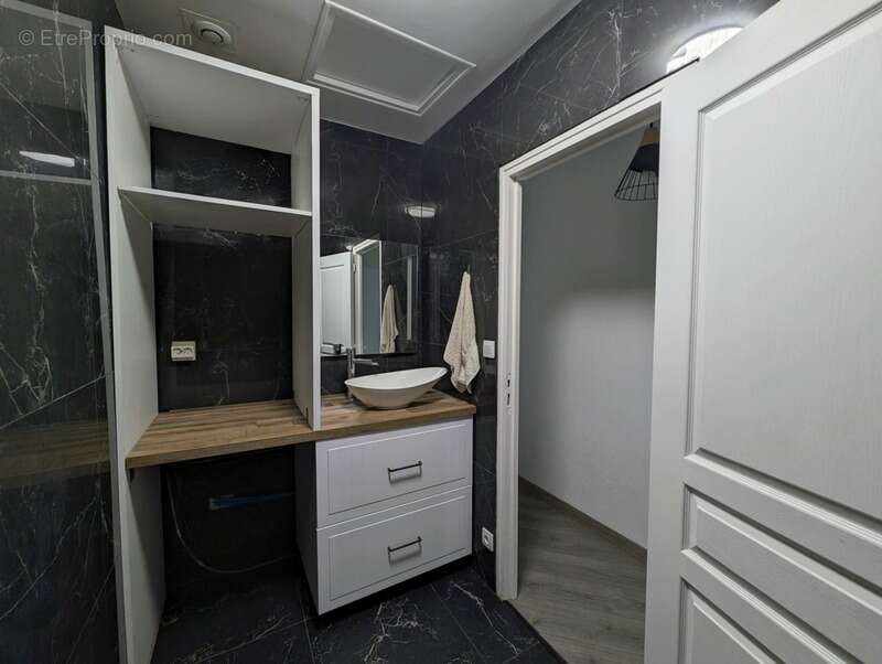 Maison plain-pied 140,5 m² - BRETIGNOLLES (79) - photo 8