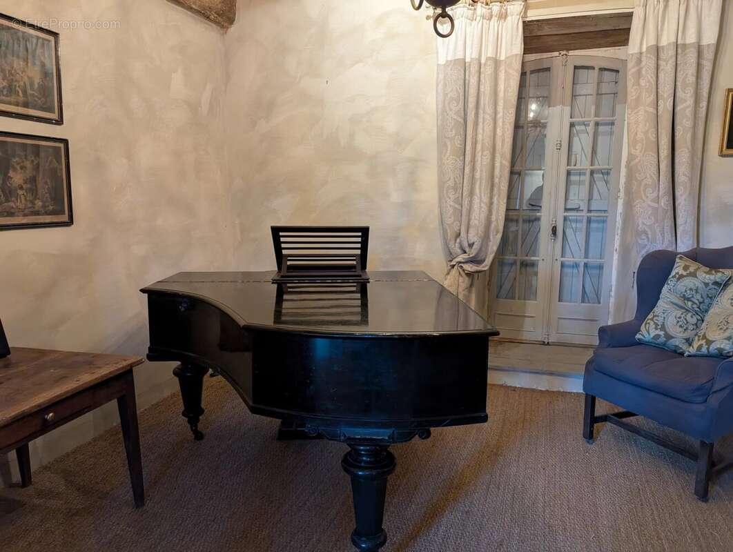 Maison à ESTAMPES