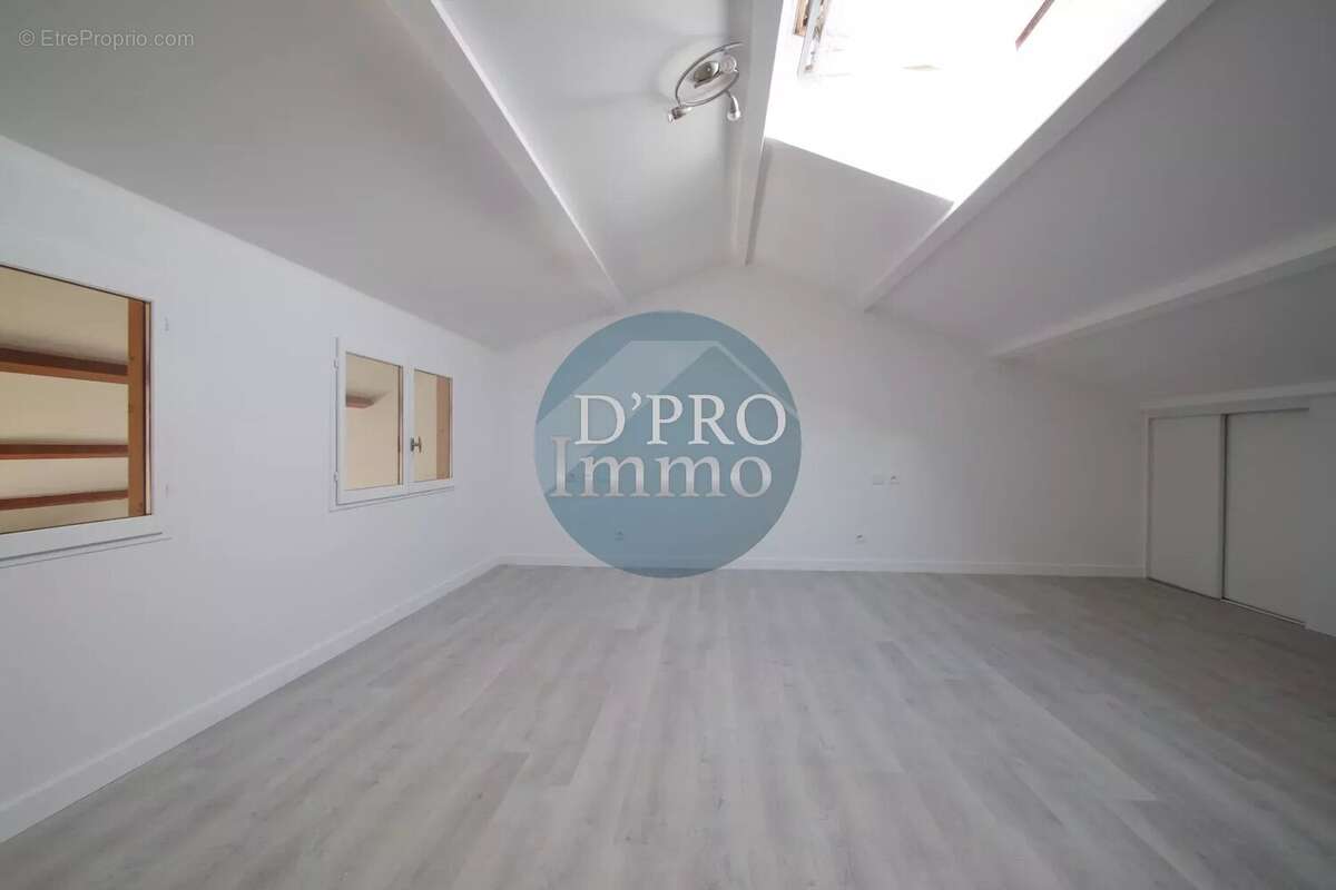 Maison à LA HAIE-FOUASSIERE