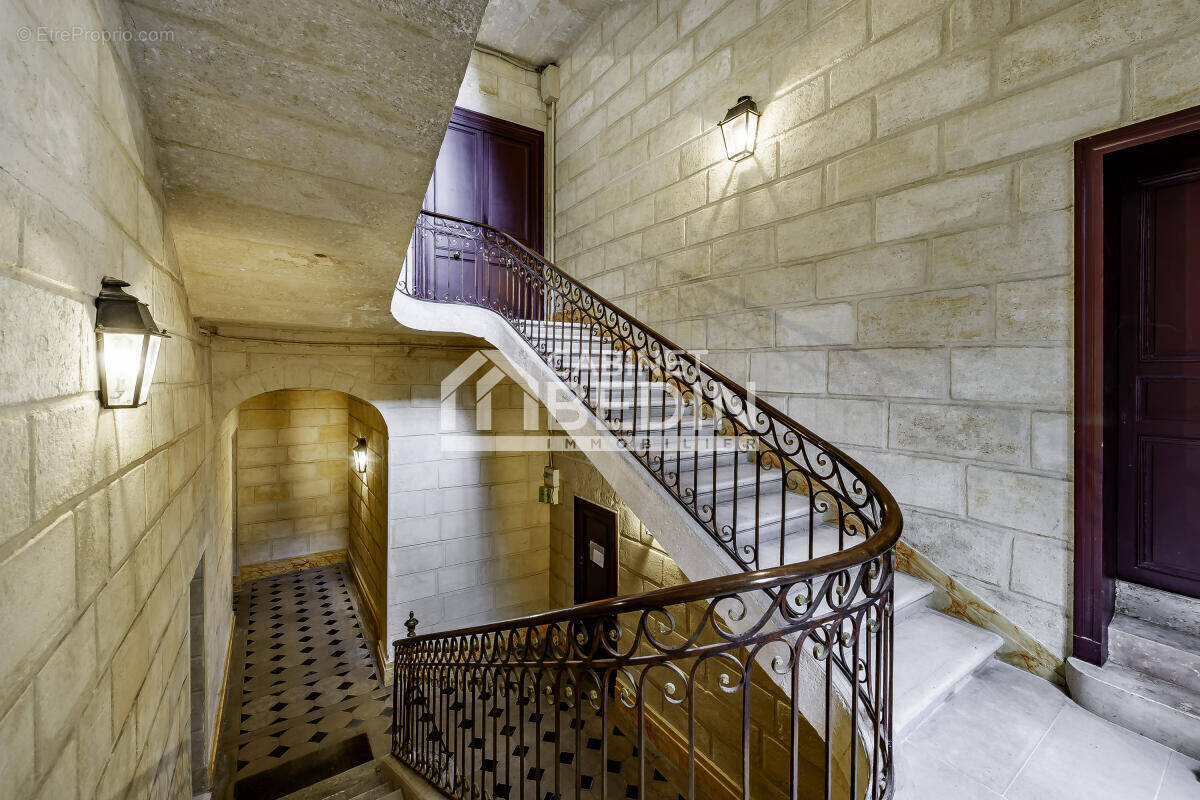 Appartement à BORDEAUX