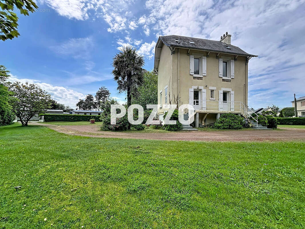 Maison à JULLOUVILLE