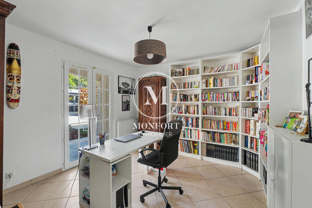 Villa familiale avec T1 indépendant, piscine. - photo 18