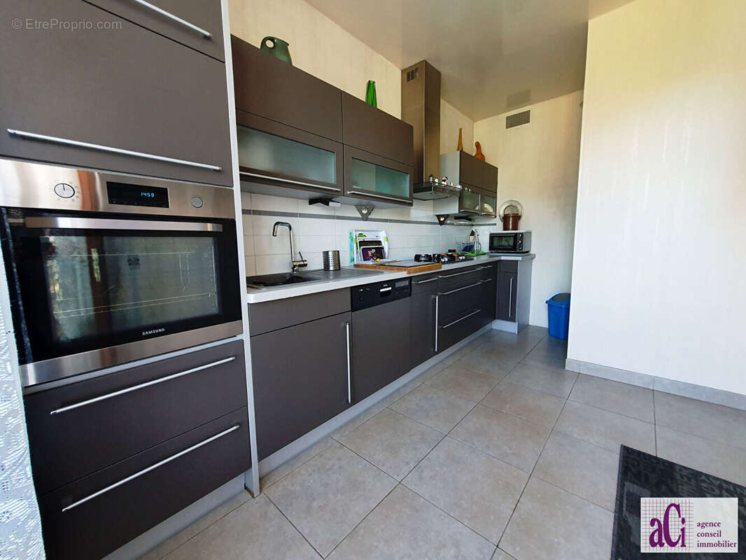 Maison à L&#039;HAY-LES-ROSES