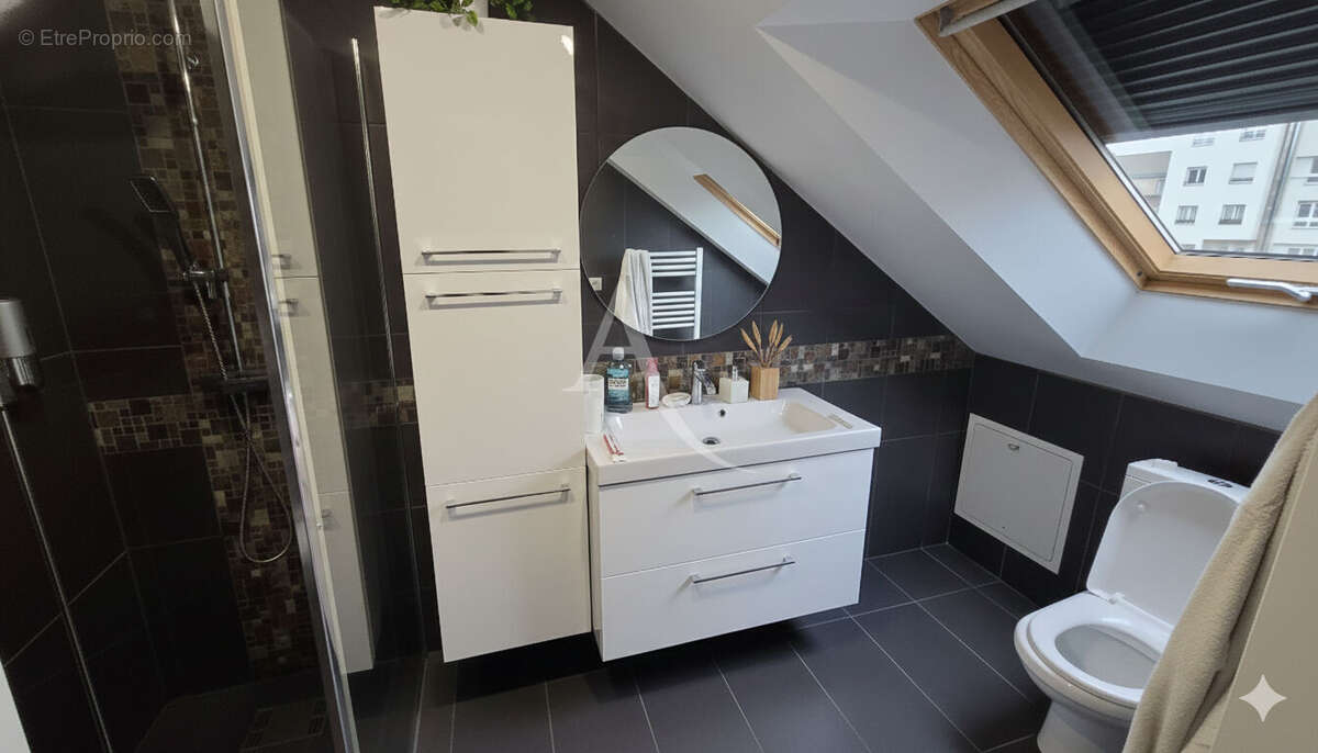 Maison à SAINT-THIBAULT-DES-VIGNES