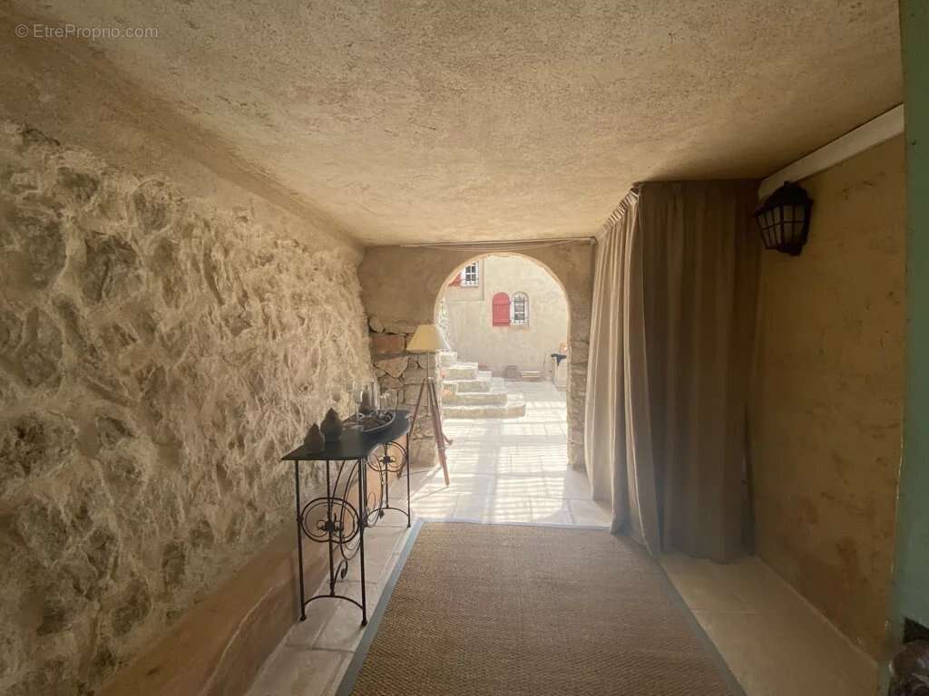 Maison à LE BAR-SUR-LOUP