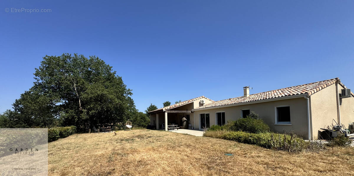 Maison à SOUAL