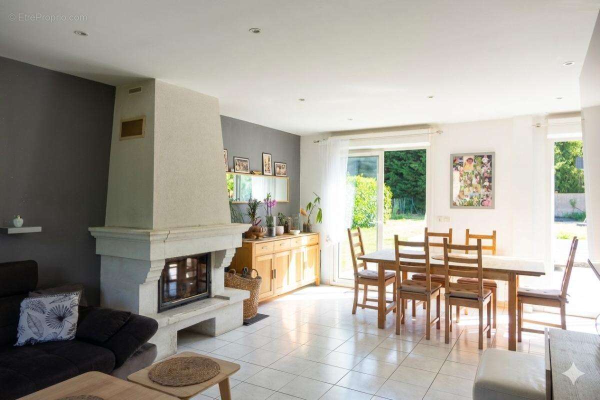   Maison À Vendre avec piscine ​ - photo 2