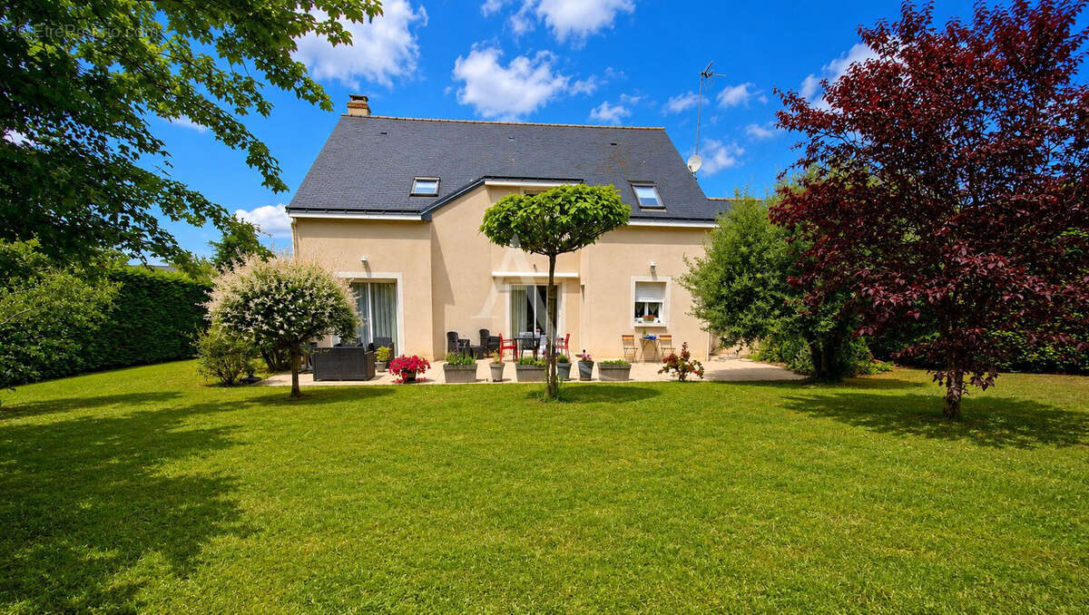 Maison à BRIOLLAY