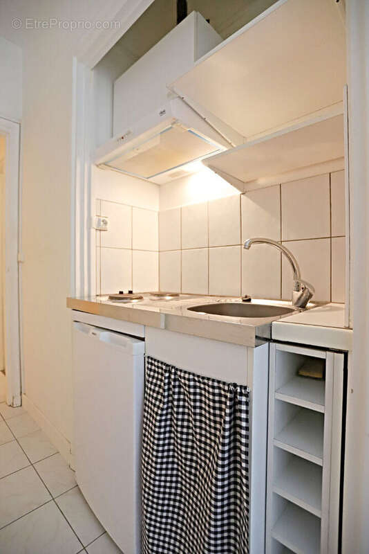 Appartement à PARIS-14E