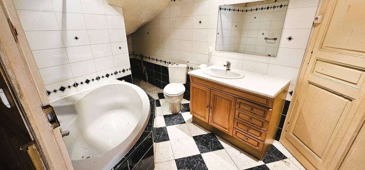 Achat appartement à rénover à Roquebrune sur argens - photo 6