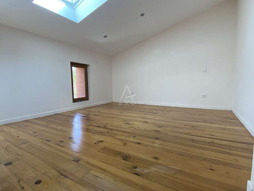 Maison à BUZET-SUR-TARN