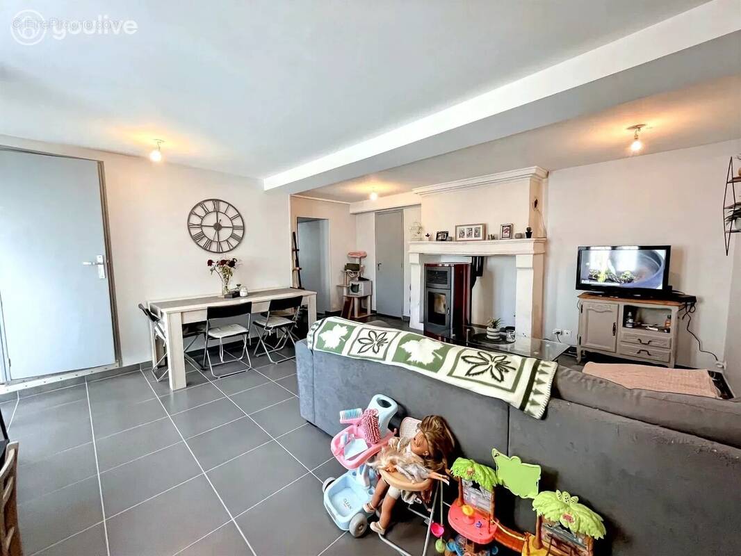 Maison à MOZE-SUR-LOUET