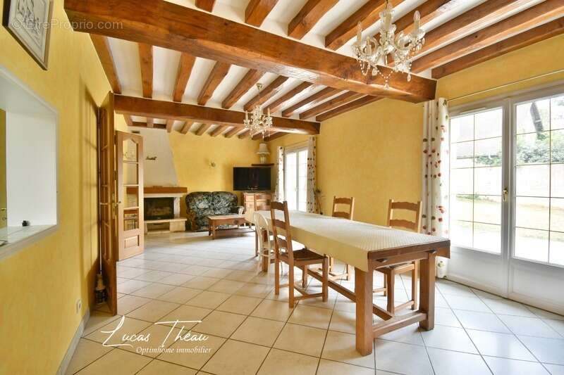 Maison familiale de 165 m² – 7 chambres – Terrain de 1 926 m² – Proche A13 - photo 2