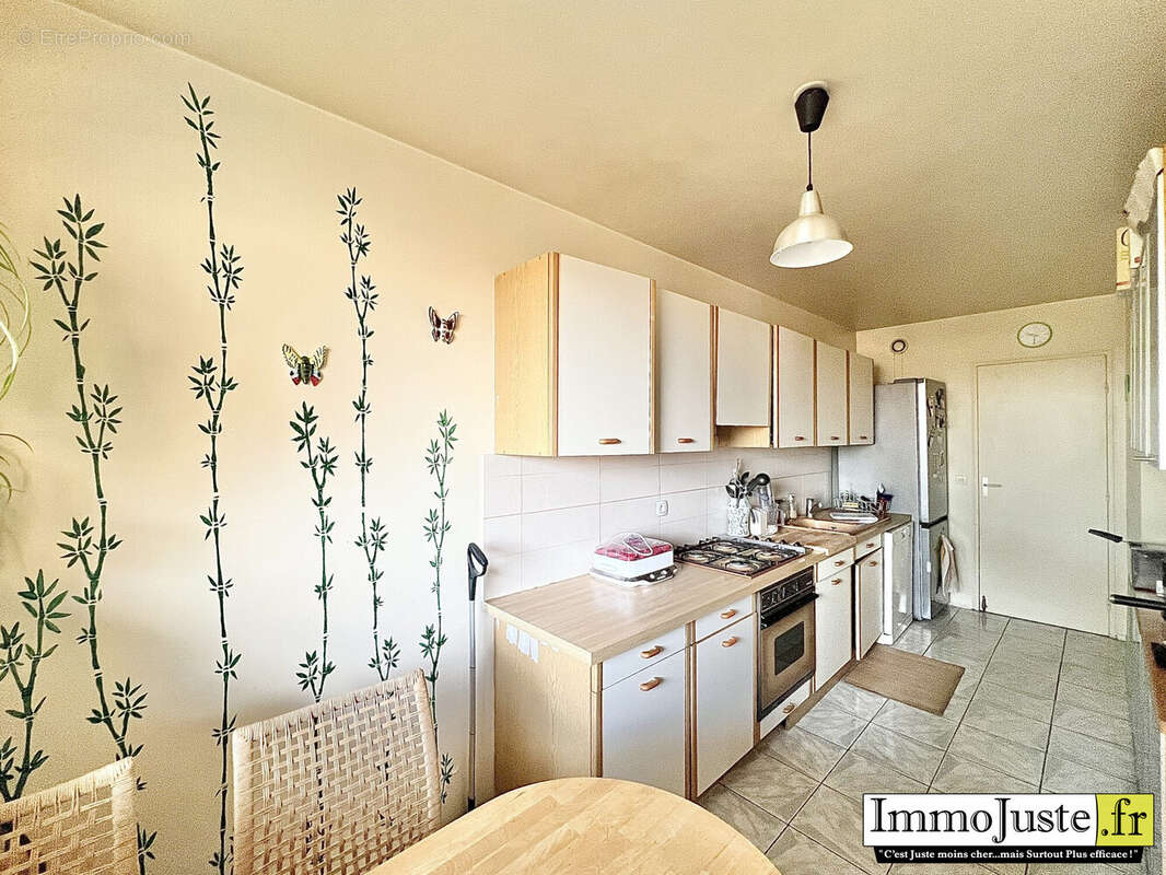 Appartement à ELANCOURT