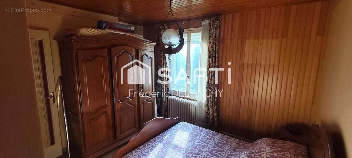 Photo 8 - Maison à MEZIERES-SUR-OISE