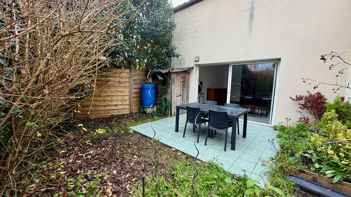 Maison à vendre à Talence - 4 pièces, 3 chambres, très bon état - photo 2