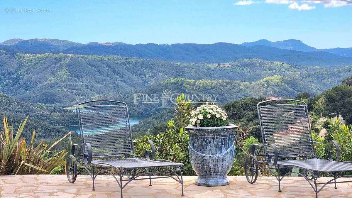 Maison à MONTAUROUX