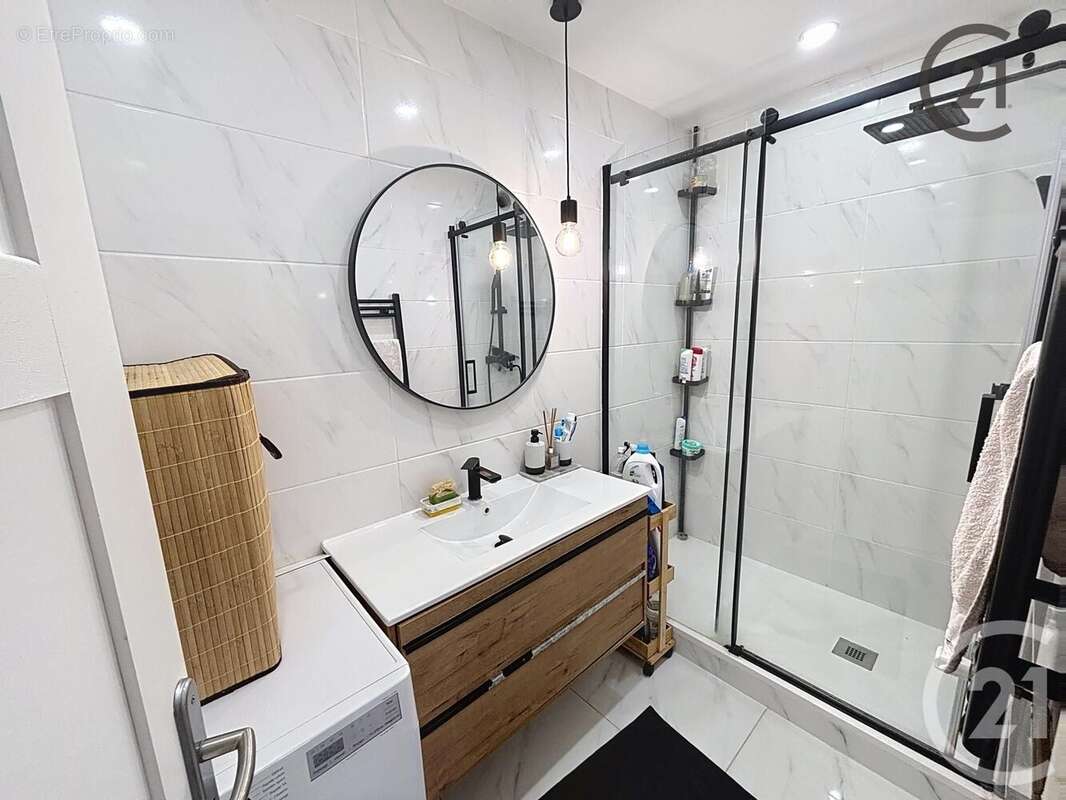 Appartement à MIGENNES