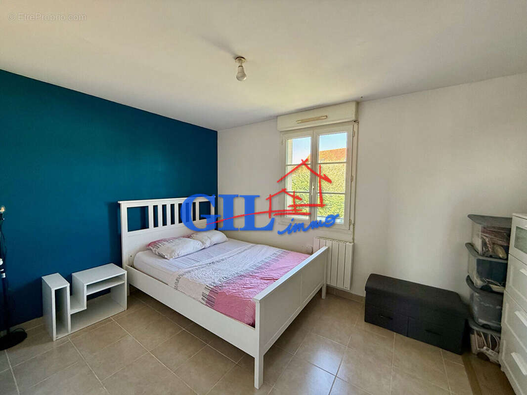 Maison à SAVIGNY-LE-TEMPLE