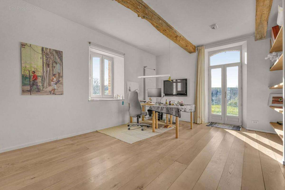 Maison à CASTELNAU-PICAMPEAU