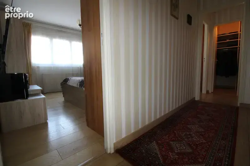 Appartement avec ASCENCEUR à vendre avec 3 CHAMBRES et 5 pièces LA ROCHE SUR YON (85) - photo 22