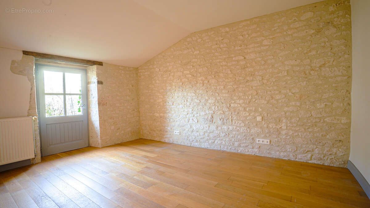 Maison à BAGAT-EN-QUERCY