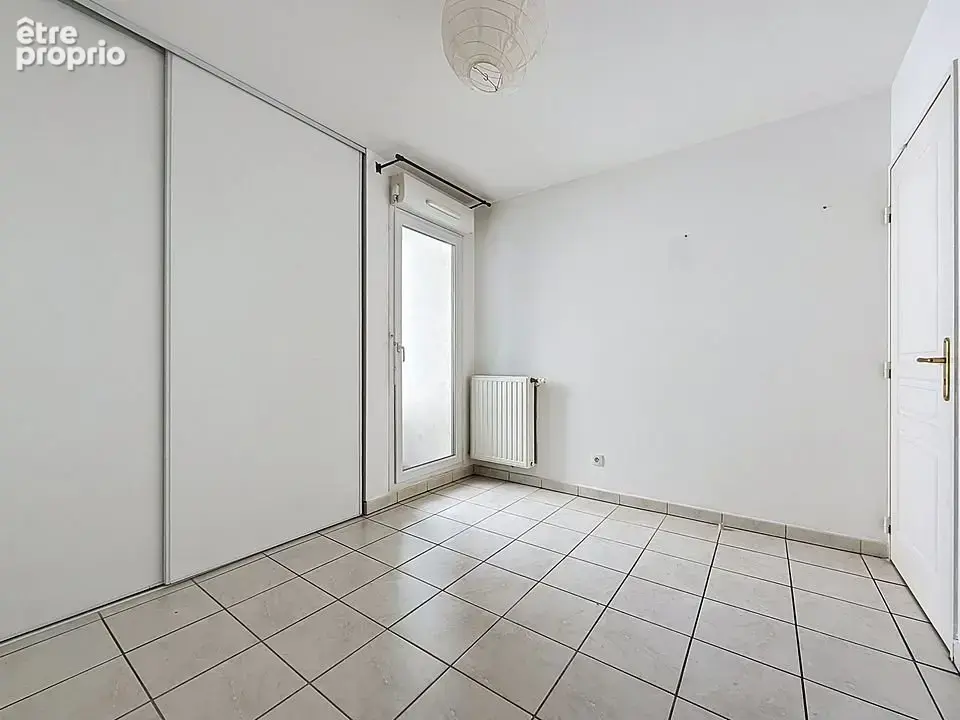 Appartement T3 de 65 m2 - garage - LYON 9 - photo 6