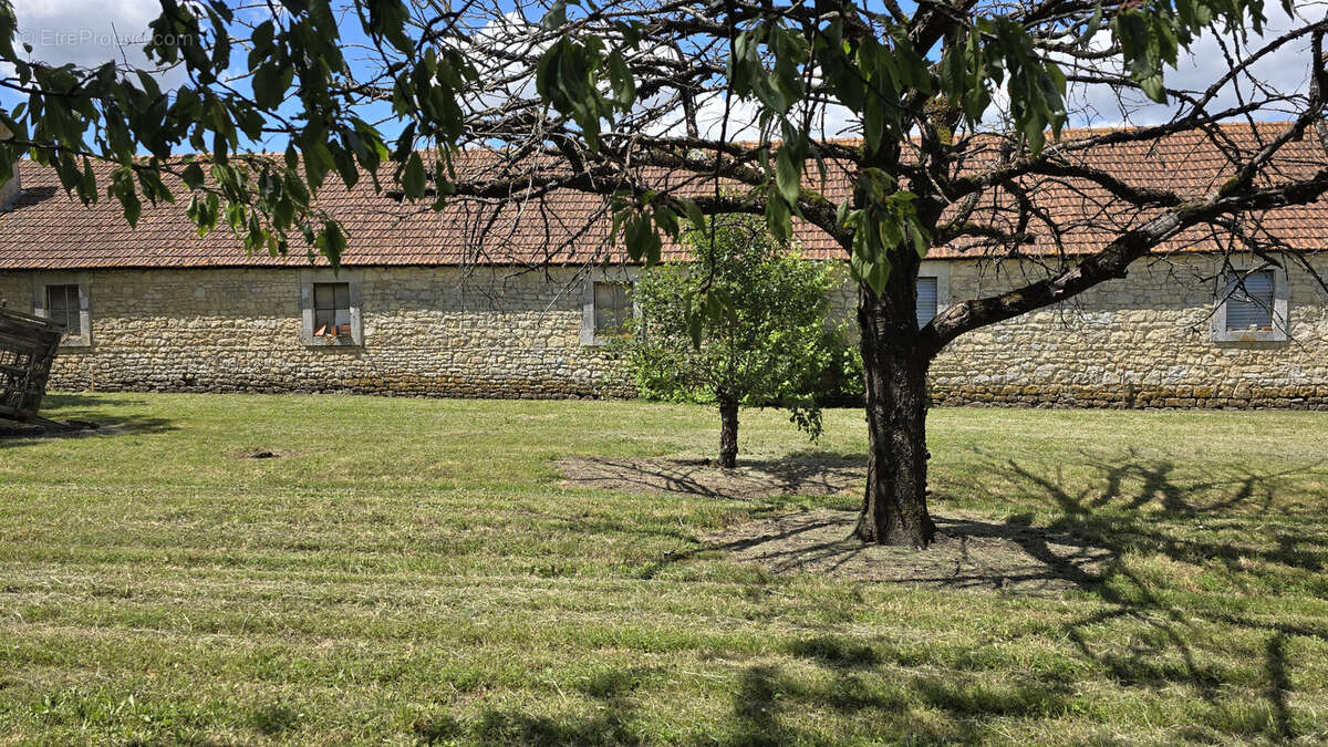 Maison à AIGREFEUILLE-D&#039;AUNIS