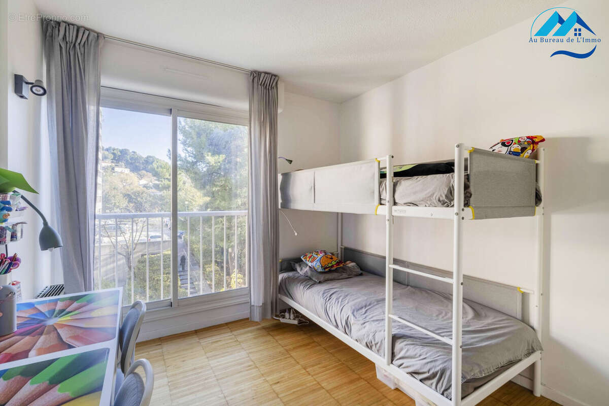 2ème Chambre - Appartement à MARSEILLE-11E