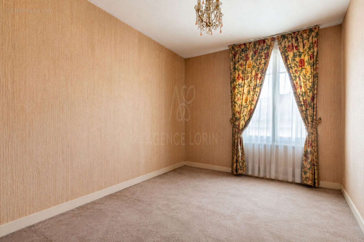 Appartement Le Vésinet 5 pièce(s) 82 m2 - photo 4