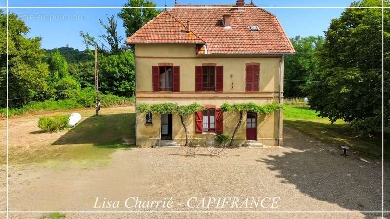 Maison à LE HOUGA