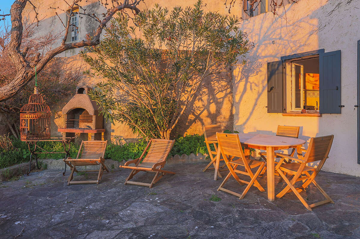 Appartement à CALVI