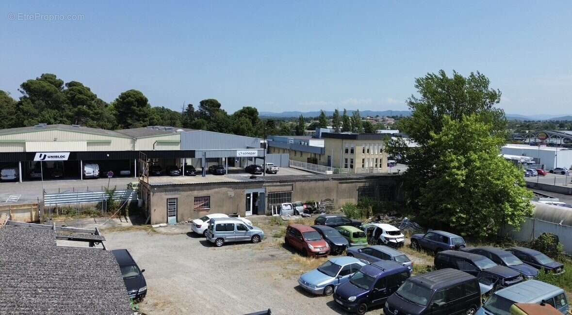 Commerce 551 m² à Carcassonne  - photo 3
