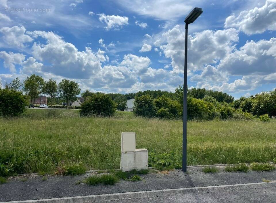 Terrain à GRETZ-ARMAINVILLIERS