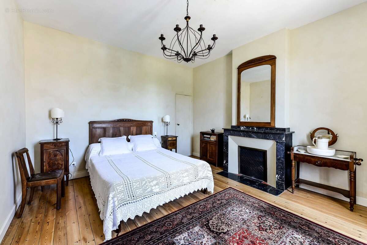 Ensemble immobilier de caractère au cœur d'un village du Minervois - photo 8