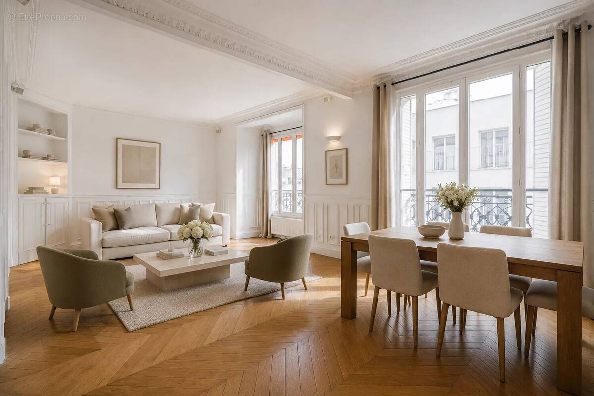 Appartement à PARIS-17E