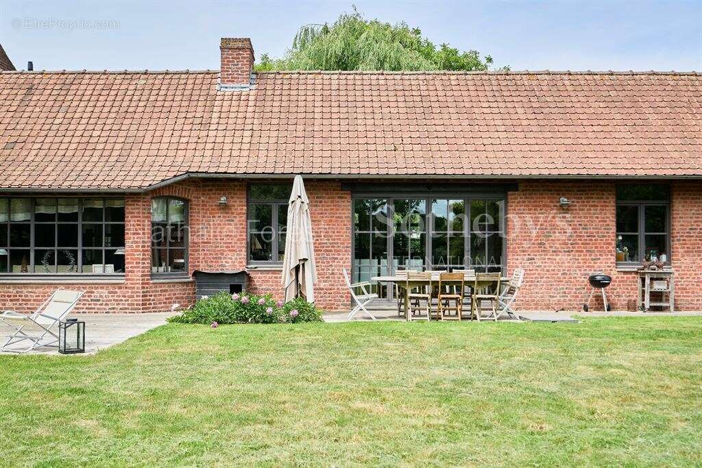 Maison à FACHES-THUMESNIL