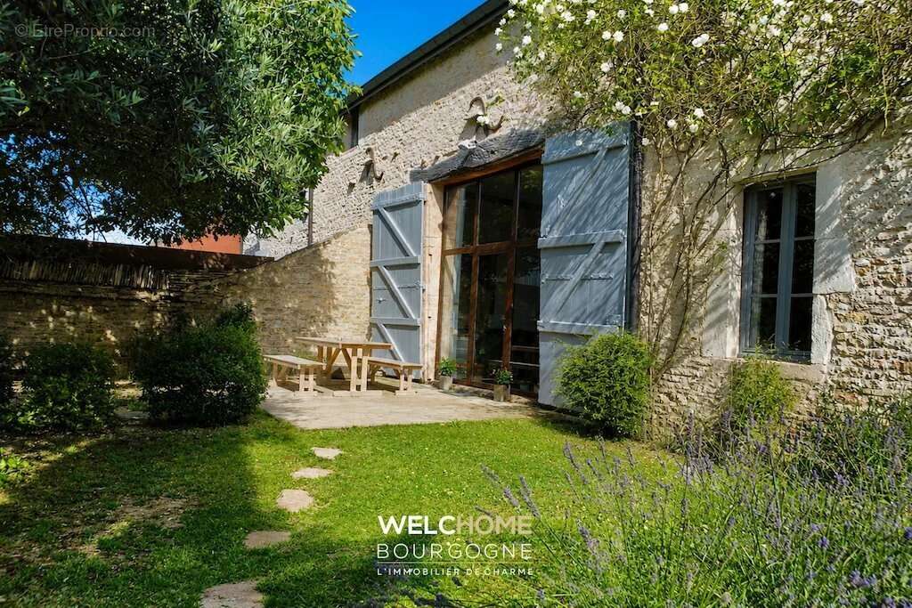 Maison à GIVRY