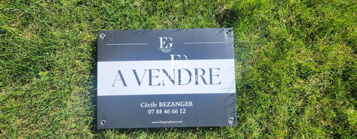 Terrain à SAINTE-ORSE