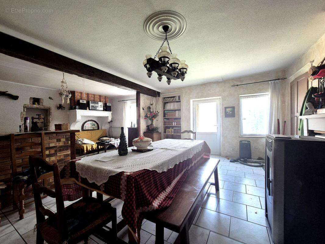 Maison à CHAULGNES
