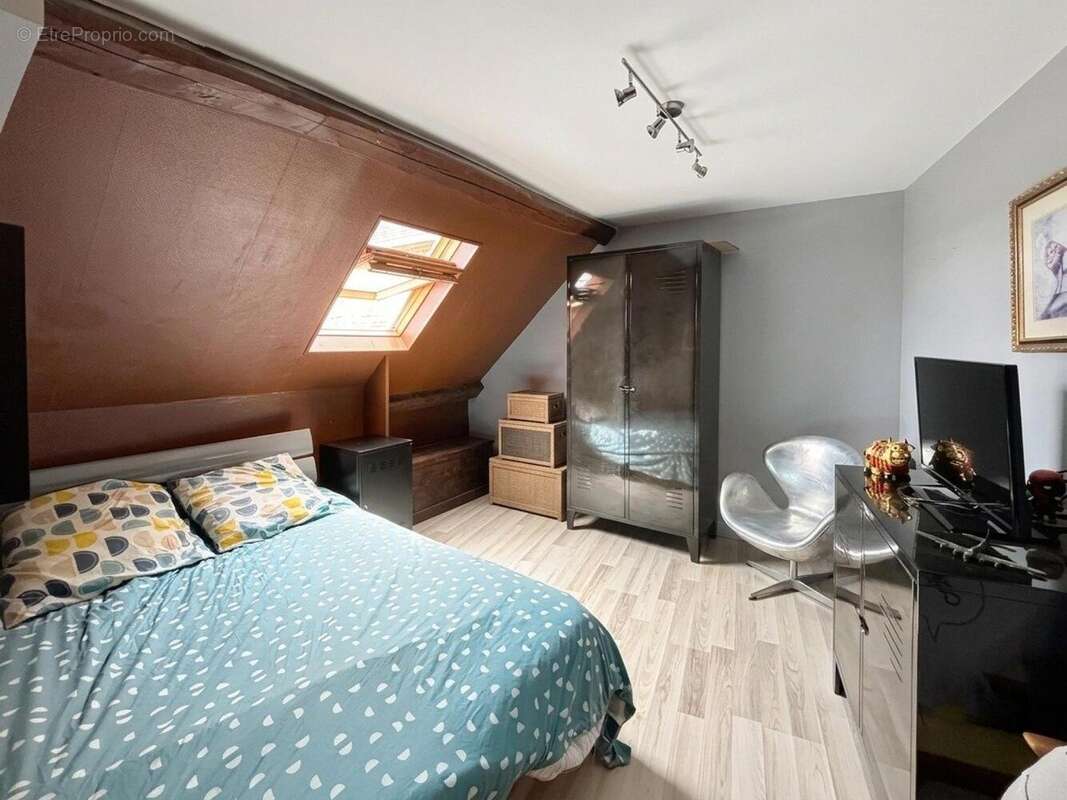 Maison 113 m² à Aillant-Sur-Tholon  - photo 7