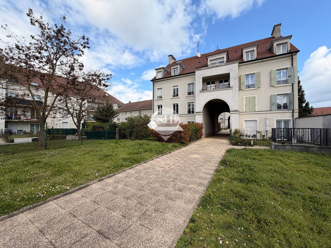 Appartement à MONTLHERY